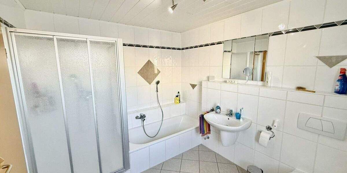 Einfamilienhaus Überherrn / Felsberg Felsberg - 8 Zimmer, 430 m&sup2;, 799.000&euro; | Angebot:25668689