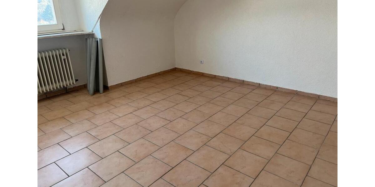Etagenwohnung Neunkirchen - 3 Zimmer, 87 m&sup2;, 900&euro; | Angebot:25752720