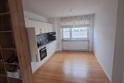 Wohnung Saarlouis - 2 Zimmer, 80 m&sup2;, 800&euro; | Angebot:26699847