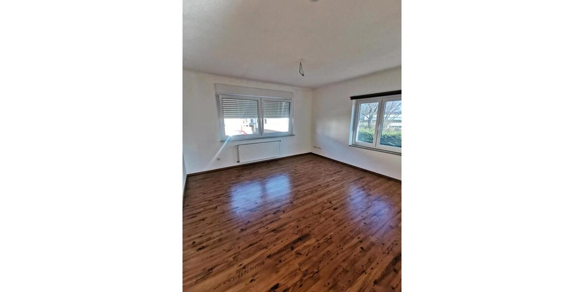 Erdgeschoßwohnung Heusweiler - 3 Zimmer, 83 m&sup2;, 799&euro; | Angebot:25836693