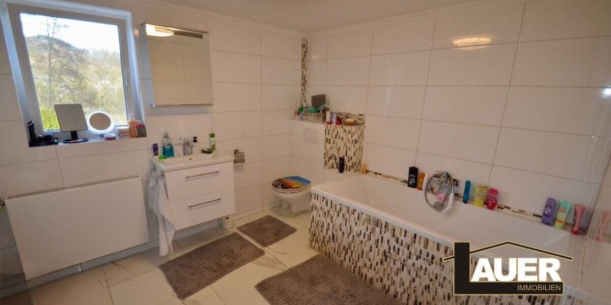 Einfamilienhaus Wadgassen Differten - 5 Zimmer, 137 m&sup2;, 200.000&euro; | Angebot:25666079