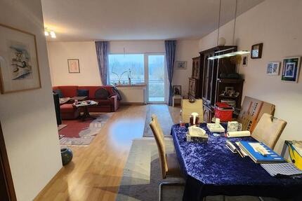 Wohnung Saarbrücken West - 2 Zimmer, 70 m&sup2;, 500&euro; | Angebot:25361027