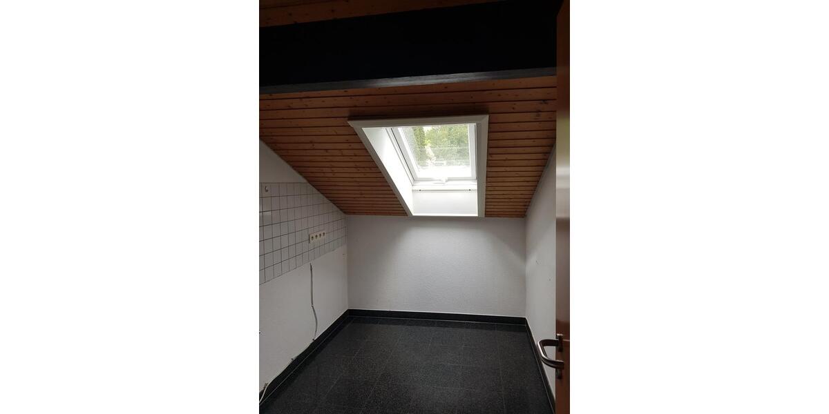 Dachgeschoßwohnung Zweibrücken - 2 Zimmer, 78 m&sup2;, 610&euro; | Angebot:26611565
