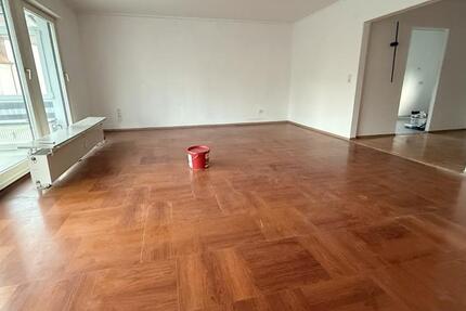 Wohnung Sankt Ingbert - 3 Zimmer, 120 m&sup2;, 900&euro; | Angebot:25230913