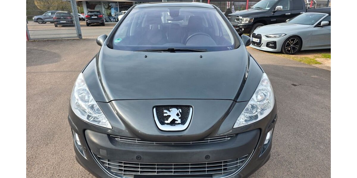 Peugeot 308 110.000 km 4.440 &euro; Saarlouis 66740