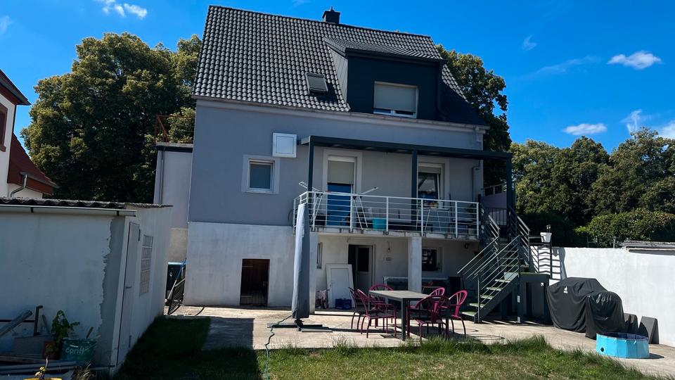 Einfamilienhaus Homburg - 4 Zimmer, 140 m&sup2;, 350.000&euro; | Angebot:25971193
