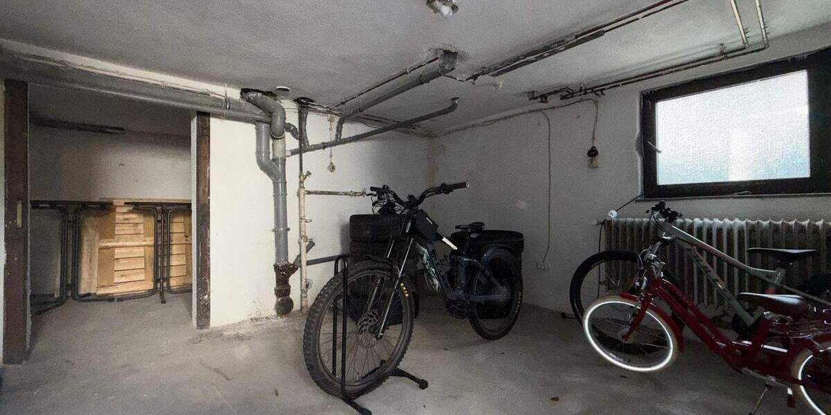 Freistehendes EFH mit großem Garten, Terrasse & Erweiterungspotenzial - saniert, neue Heizung (2023) - Einfamilienhaus Lebach | Angebot:25703541