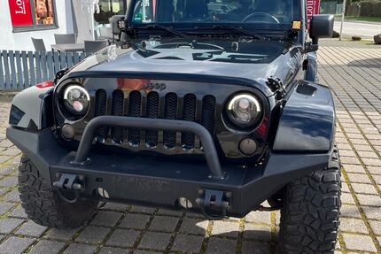 Jeep Wrangler 142.000 km 24.900 &euro; Schmelz 66839