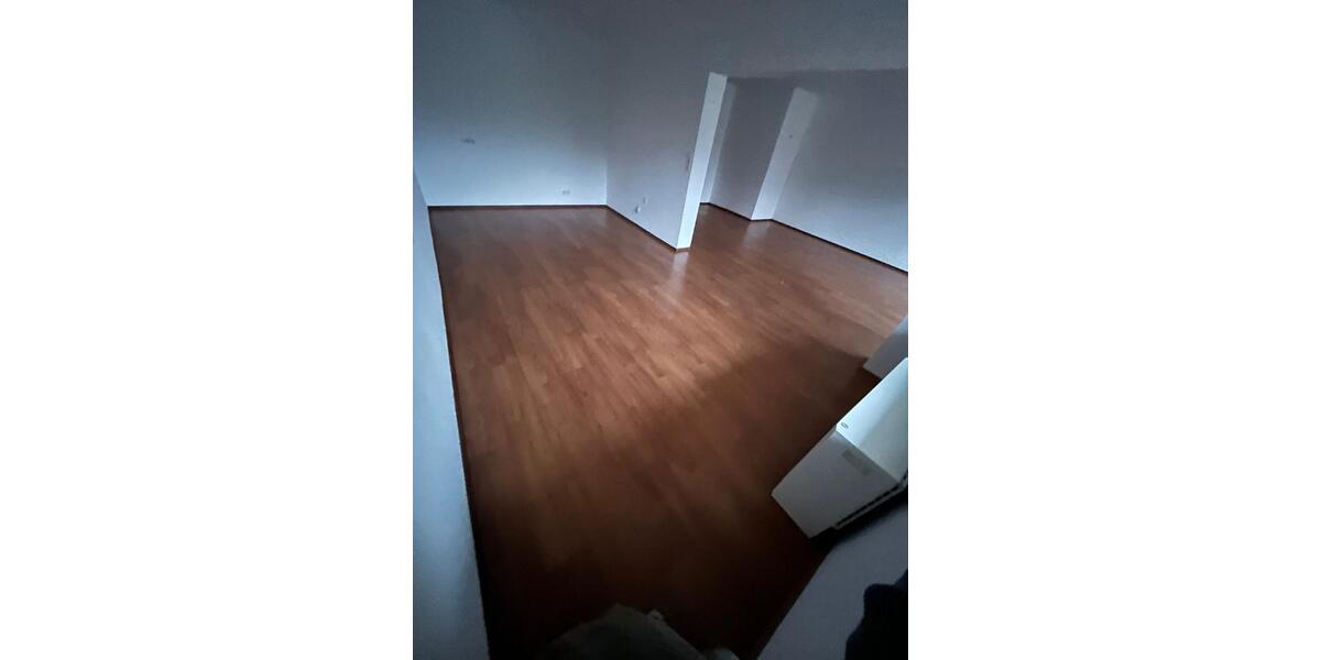 Etagenwohnung Saarlouis - 5 Zimmer, 110 m&sup2;, 1.050&euro; | Angebot:24127061