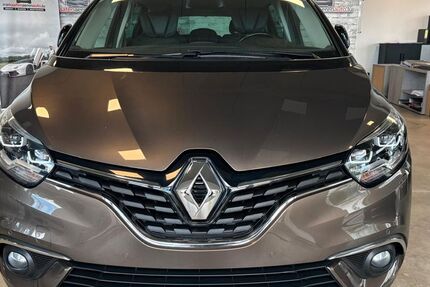 Renault Scenic 122.200 km 8.990 &euro; Dillingen 66763