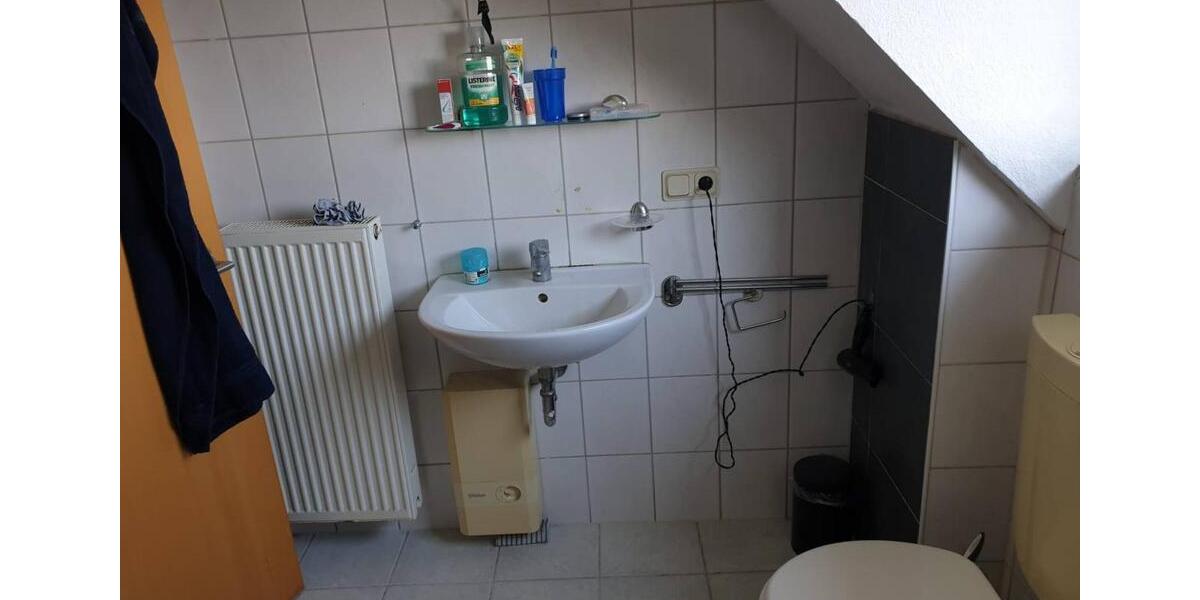 Dachgeschoßwohnung Spiesen-Elversberg Elversberg - 4 Zimmer, 100 m&sup2;, 900&euro; | Angebot:25539823
