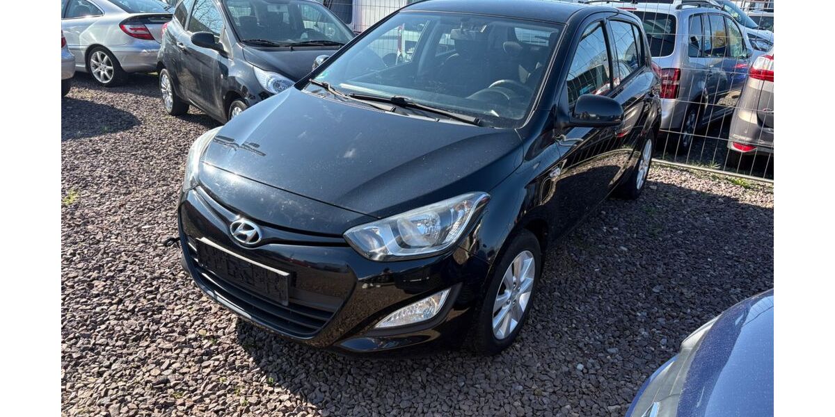 Hyundai i20 222.000 km 1.750 &euro; Saarlouis 66740