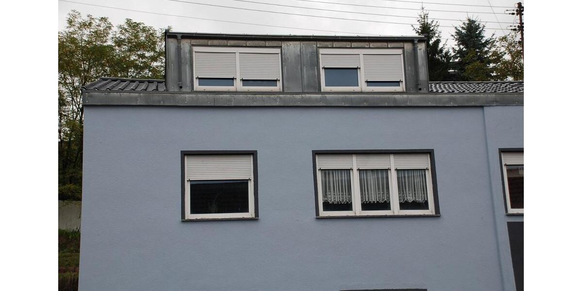 Etagenwohnung Saarbrücken Brebach-Fechingen - 5 Zimmer, 155 m&sup2;, 210.000&euro; | Angebot:26111977