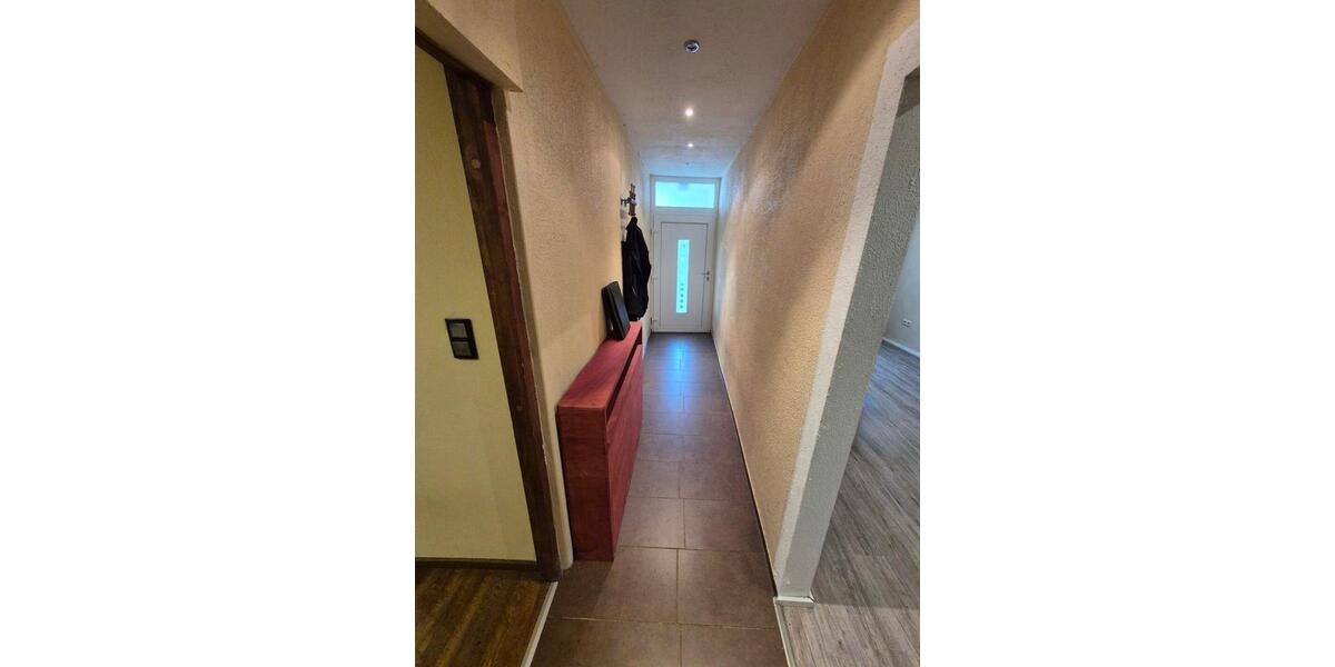 Einfamilienhaus Beckingen - 7 Zimmer, 170 m&sup2;, 180.000&euro; | Angebot:26253806
