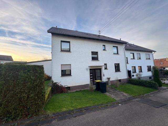 Mehrfamilienhaus, Wohnhaus Illingen - 3 Zimmer, 245 m&sup2;, 360.000&euro; | Angebot:25695582