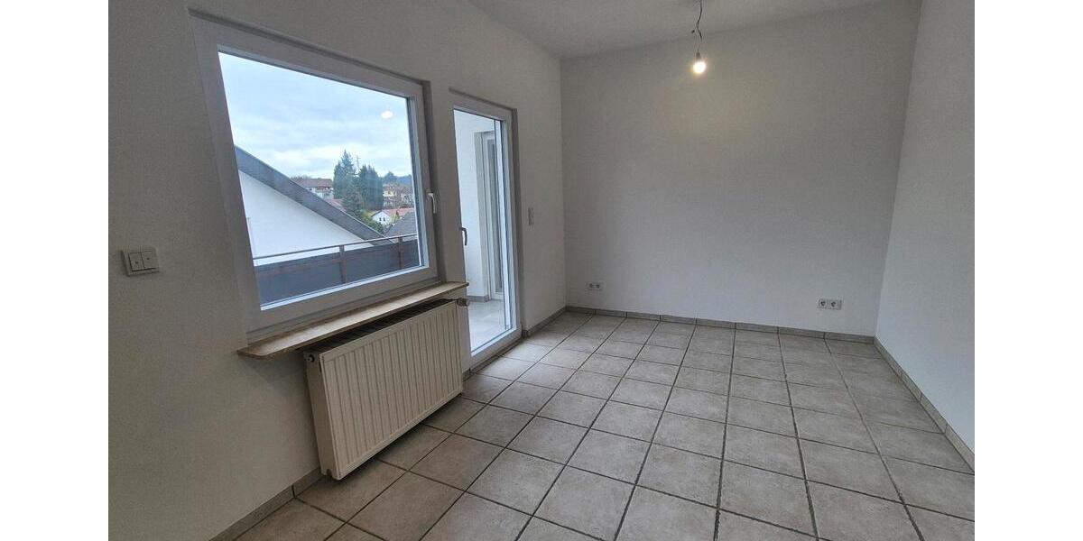 Etagenwohnung Sankt Ingbert - 1 Zimmer, 86 m&sup2;, 900&euro; | Angebot:25917919