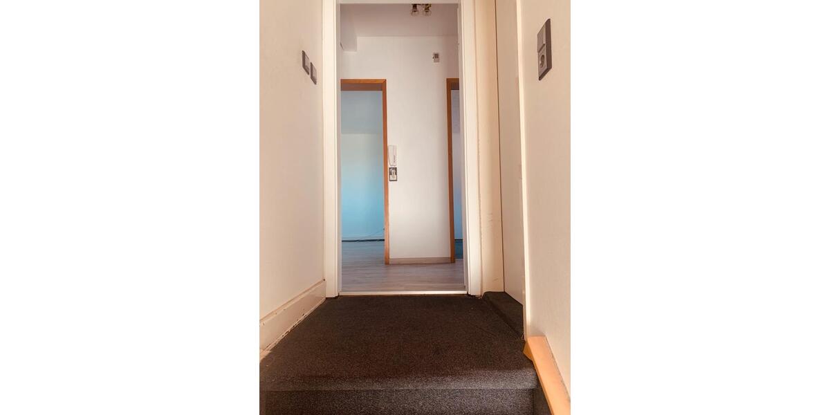 Dachgeschoßwohnung Saarbrücken Eschberg - 2 Zimmer, 61 m&sup2;, 870&euro; | Angebot:26664540