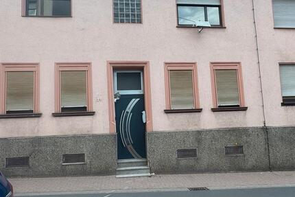 Wohnung Neunkirchen - 4 Zimmer, 85 m&sup2;, 750&euro; | Angebot:26656350