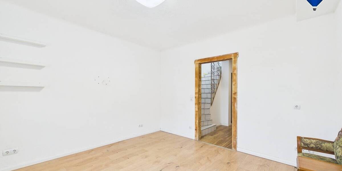 Reihenmittelhaus Dillingen / Diefflen Diefflen - 3 Zimmer, 132 m&sup2;, 145.000&euro; | Angebot:26092908