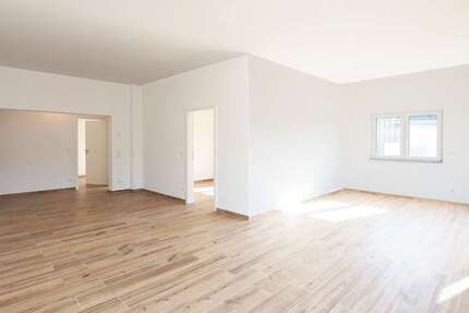 Wohnung Friedrichsthal - 3 Zimmer, 97 m&sup2;, 850&euro; | Angebot:25984552