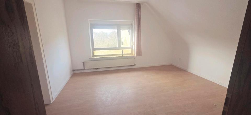 Etagenwohnung Saarbrücken Dudweiler - 2 Zimmer, 60 m&sup2;, 500&euro; | Angebot:24296365