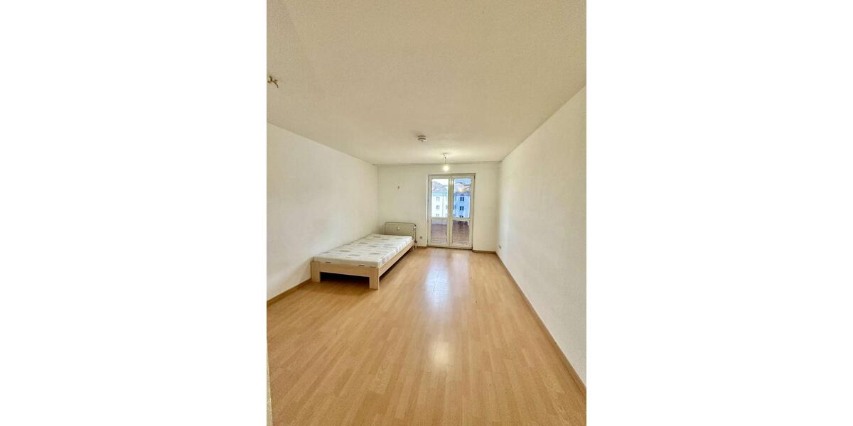 Etagenwohnung Homburg - 1 Zimmer, 24 m&sup2;, 350&euro; | Angebot:25658619
