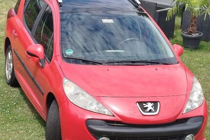 Peugeot 207 208.533 km 790 &euro; Neunkirchen 66539