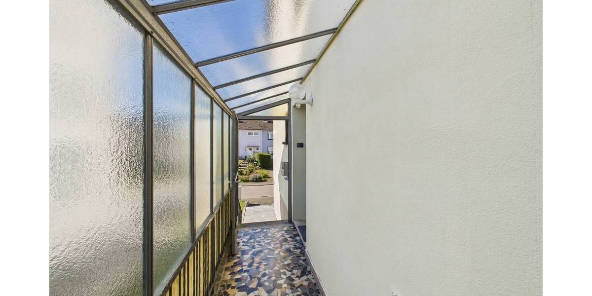 Einfamilienhaus Saarlouis Neuforweiler - 9 Zimmer, 217 m&sup2;, 339.000&euro; | Angebot:25735478