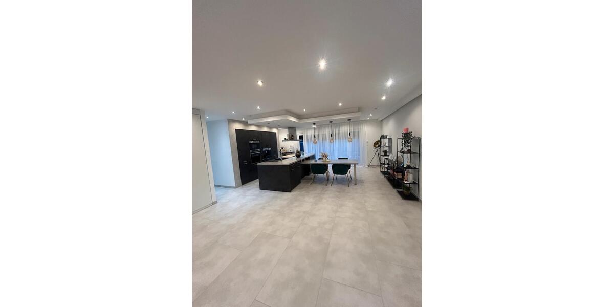 Bungalow Überherrn - 5 Zimmer, 142 m&sup2;, 389.000&euro; | Angebot:25810449