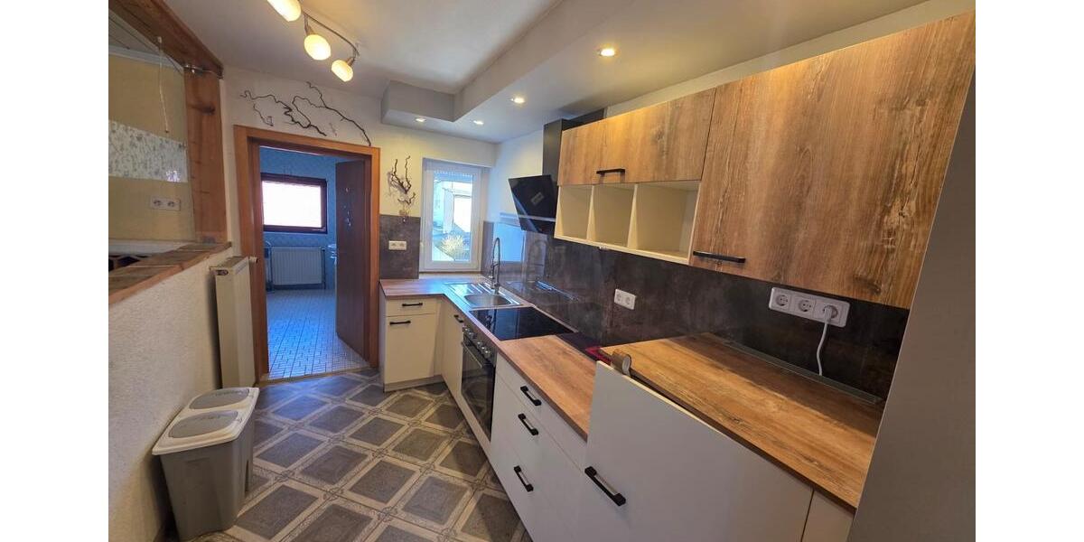 Dachgeschoßwohnung Friedrichsthal - 3 Zimmer, 93 m&sup2;, 1.050&euro; | Angebot:25765547