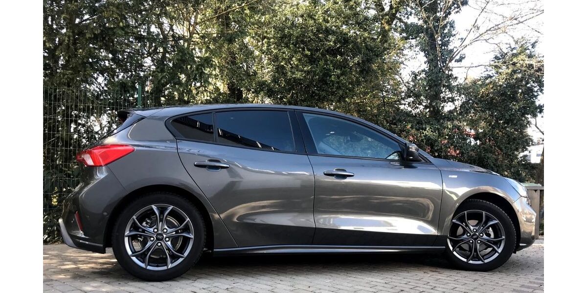 Ford Focus 41.800 km 16.799 &euro; Saarlouis 66740