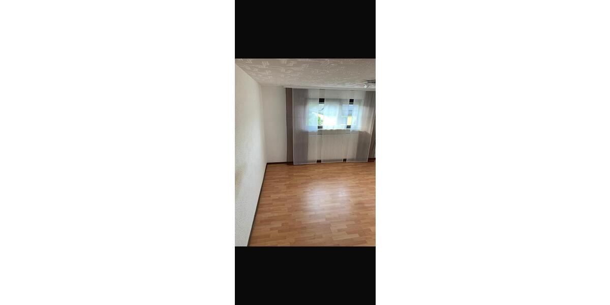 Etagenwohnung Saarwellingen - 4 Zimmer, 120 m&sup2;, 850&euro; | Angebot:25370248