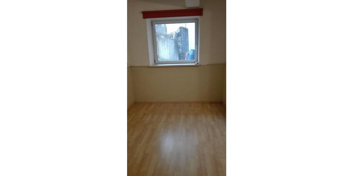 Erdgeschoßwohnung Sankt Wendel - 5 Zimmer, 120 m&sup2;, 600&euro; | Angebot:24769740