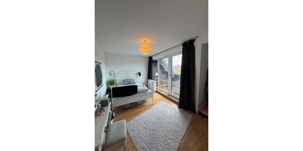 Etagenwohnung Saarbrücken Dudweiler - 3 Zimmer, 96 m&sup2;, 750&euro; | Angebot:26285232
