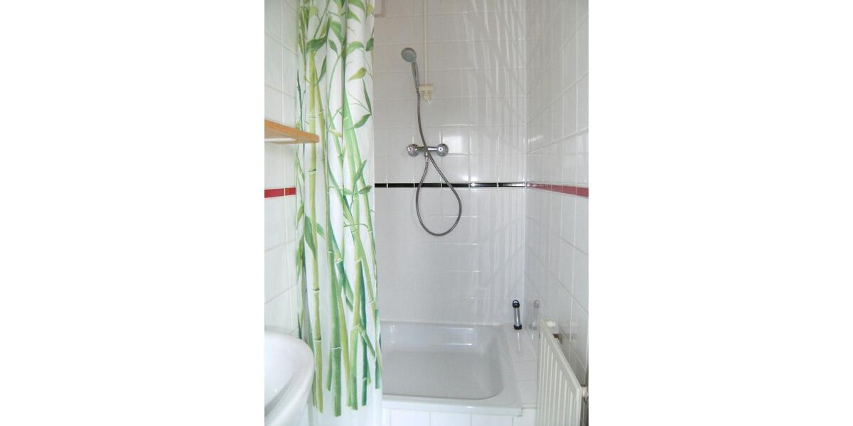 Dachgeschoßwohnung Saarbrücken Eschberg - 1 Zimmer, 23 m&sup2;, 550&euro; | Angebot:27638505