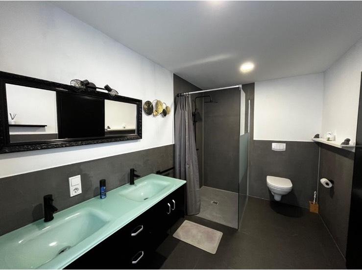 Reihenhaus Quierschied - 6 Zimmer, 140 m&sup2;, 165.000&euro; | Angebot:25253747