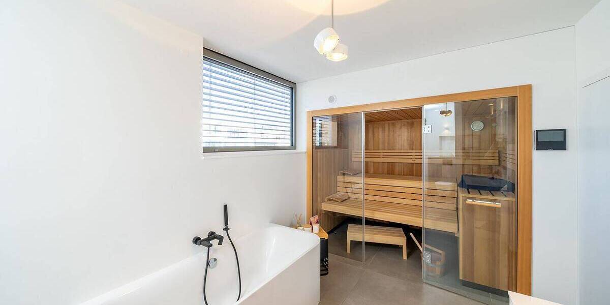 Einfamilienhaus Saarbrücken Alt-Saarbrücken - 6 Zimmer, 250 m&sup2;, 1.390.000&euro; | Angebot:25746987