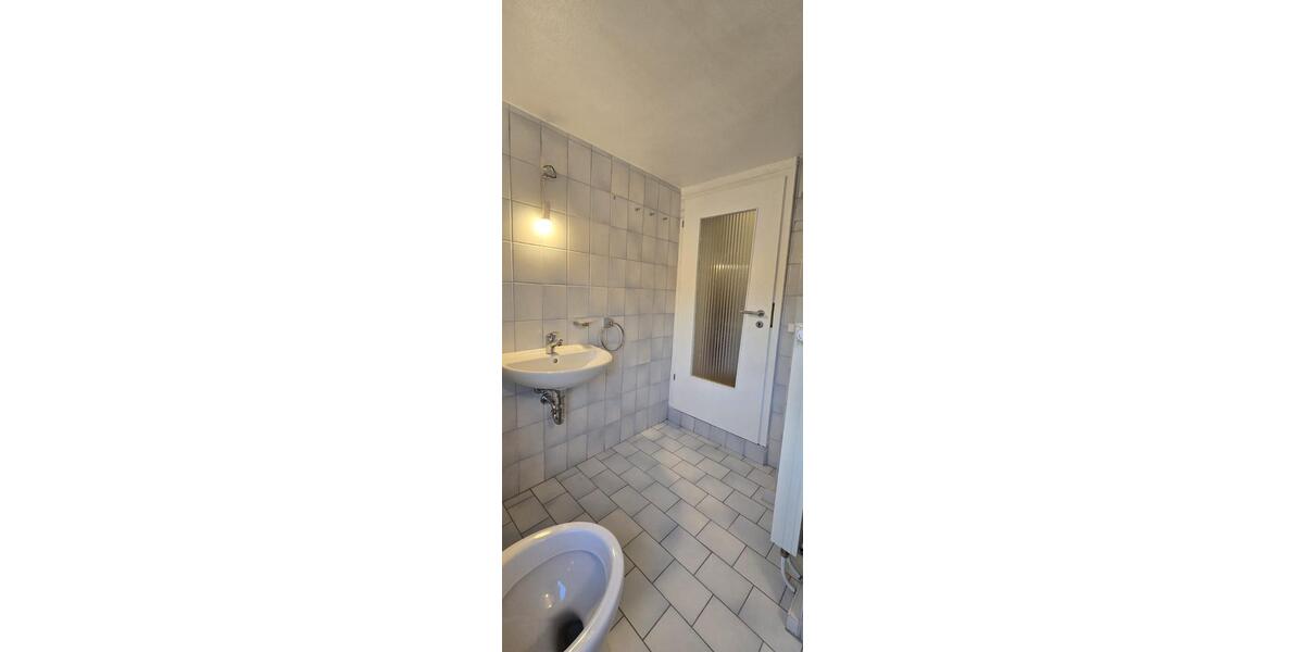 Etagenwohnung Völklingen - 4 Zimmer, 120 m&sup2;, 850&euro; | Angebot:25404636