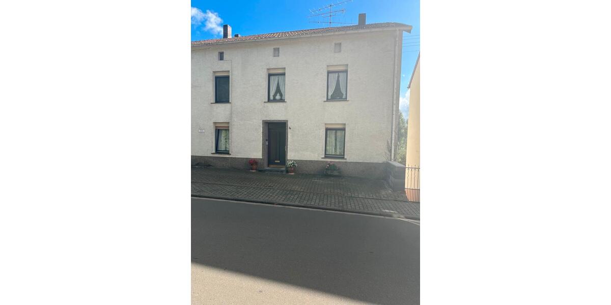 Bauernhaus, Landhaus Rehlingen-Siersburg Siersburg - 4 Zimmer, 220 m&sup2;, 230.000&euro; | Angebot:25236900