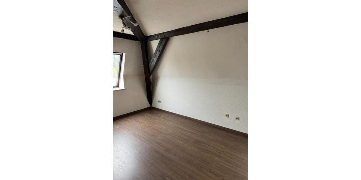 Dachgeschoßwohnung Illingen - 2 Zimmer, 42 m&sup2;, 350&euro; | Angebot:26588202