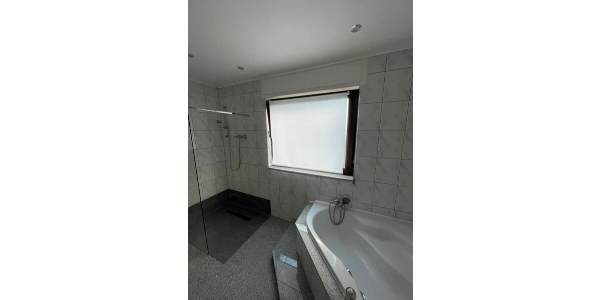 Mehrfamilienhaus, Wohnhaus Beckingen - 6 Zimmer, 200 m&sup2;, 299.000&euro; | Angebot:26407454