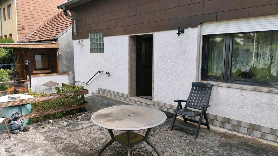 Doppelhaushälfte Saarbrücken Dudweiler - 6 Zimmer, 128 m&sup2;, 95.000&euro; | Angebot:26739300