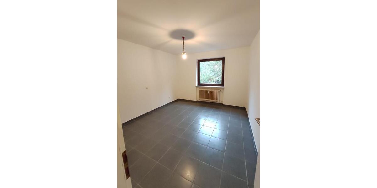Erdgeschoßwohnung Saarbrücken Dudweiler - 2 Zimmer, 61 m&sup2;, 605&euro; | Angebot:25843249