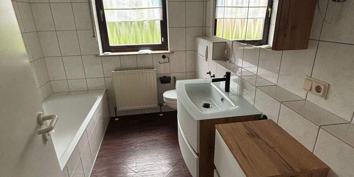 Etagenwohnung Riegelsberg - 3 Zimmer, 115 m&sup2;, 850&euro; | Angebot:25664169