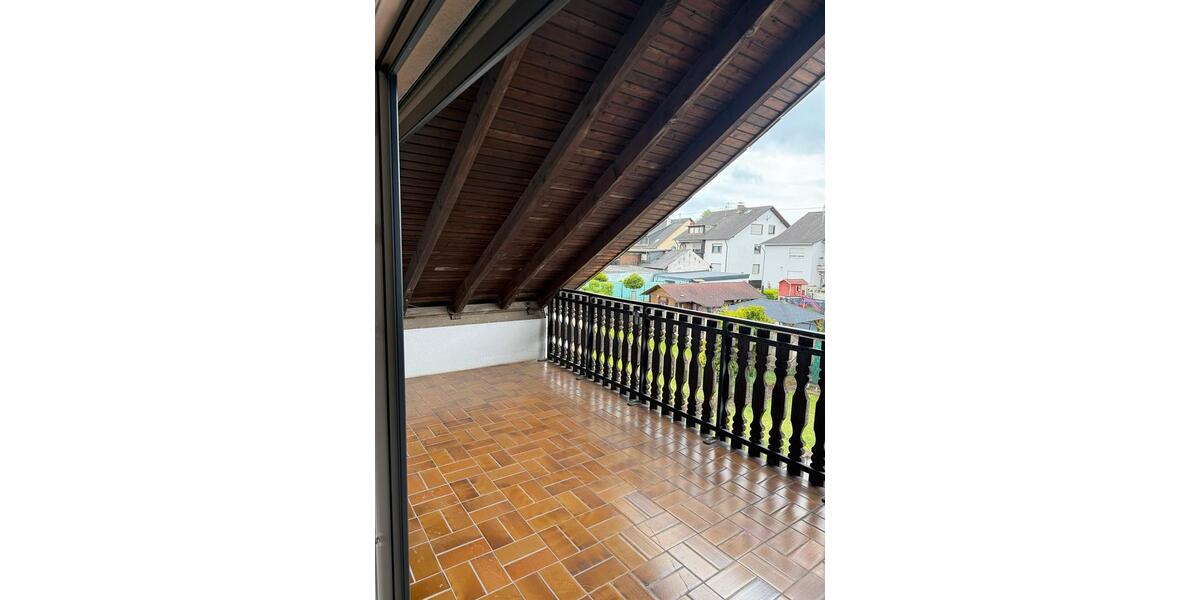 Dachgeschoßwohnung Wadgassen - 2 Zimmer, 75 m&sup2;, 650&euro; | Angebot:26664541