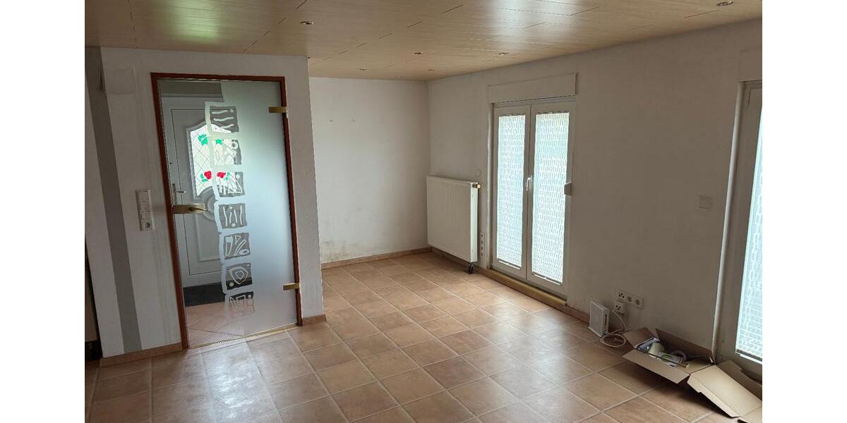 Etagenwohnung Schiffweiler - 1 Zimmer, 47 m&sup2;, 350&euro; | Angebot:24826231