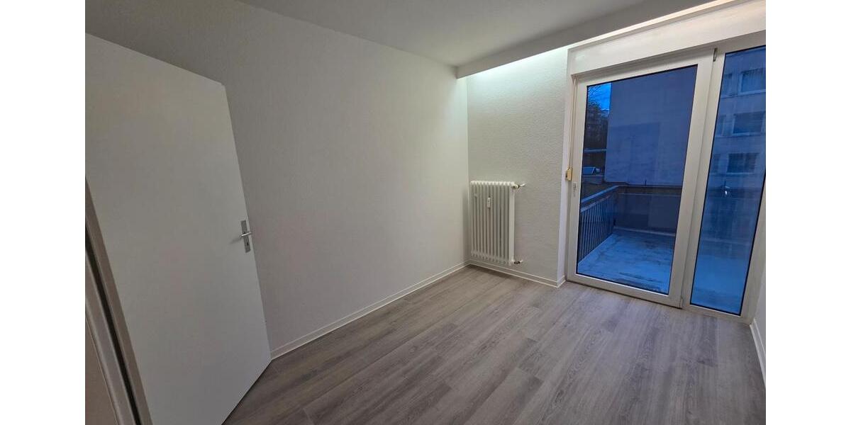 Etagenwohnung Saarbrücken Dudweiler - 3 Zimmer, 77 m&sup2;, 735&euro; | Angebot:23067167