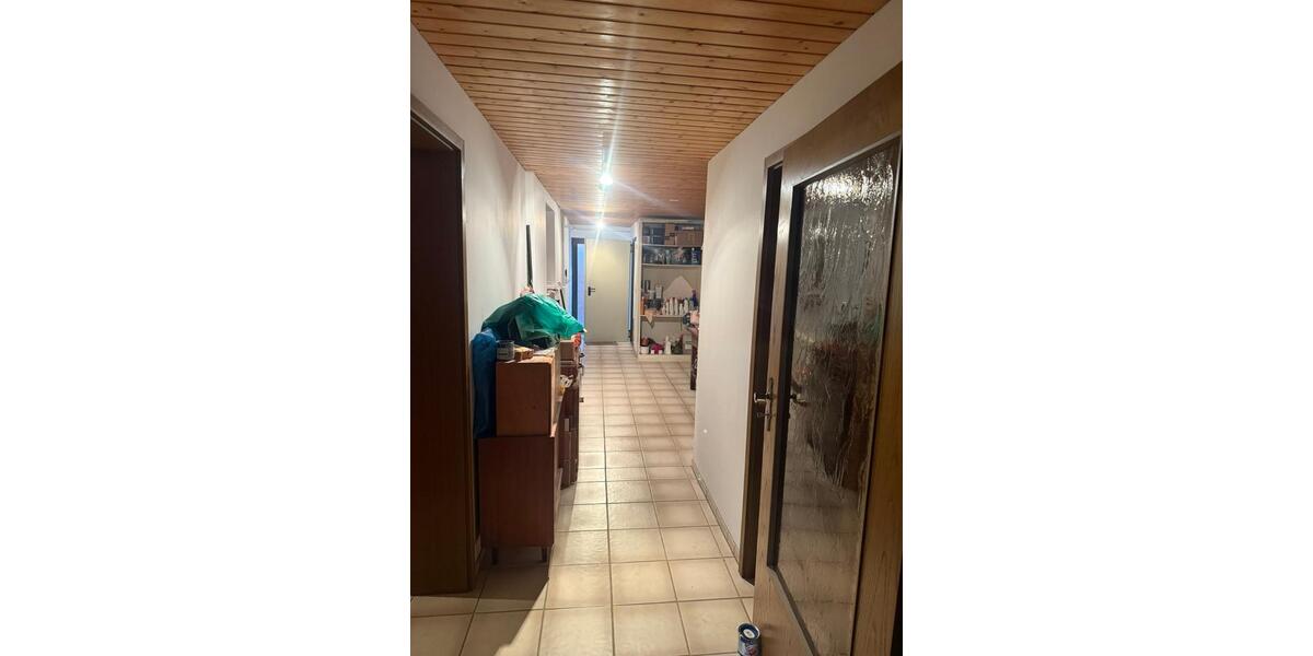 Doppelhaushälfte Kirkel - 10 Zimmer, 230 m&sup2;, 340.000&euro; | Angebot:24868755