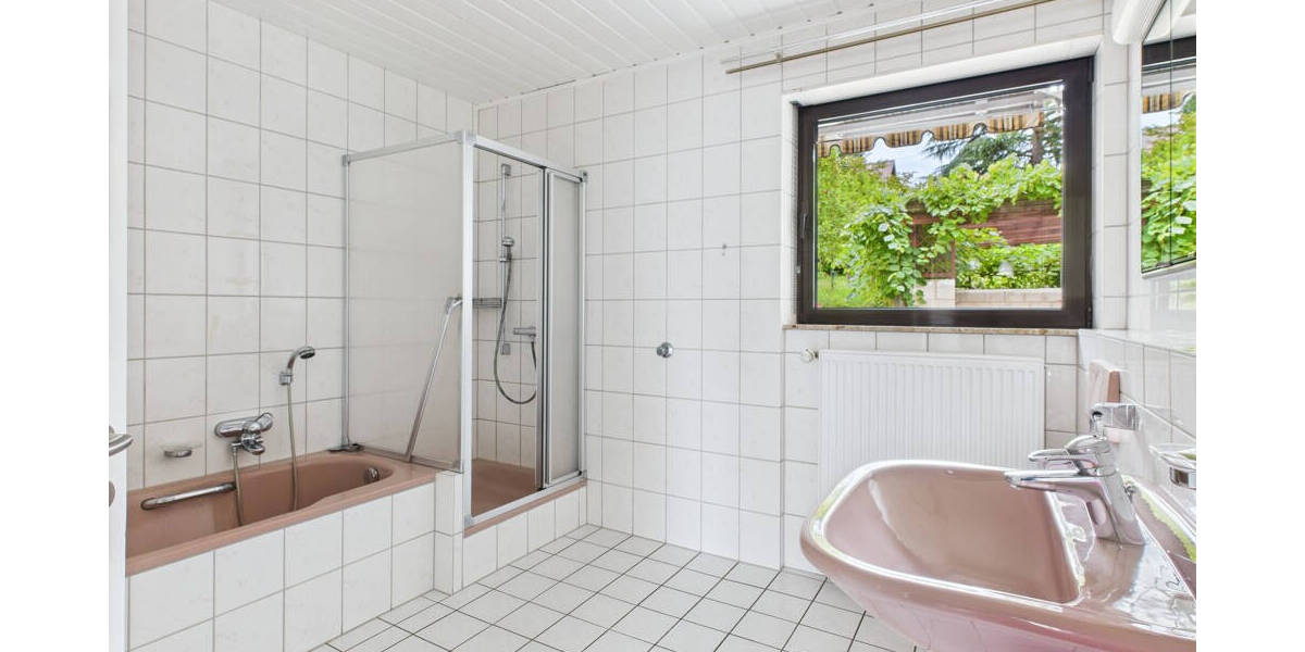 Mehrfamilienhaus, Wohnhaus Wadgassen - 9 Zimmer, 220 m&sup2;, 399.000&euro; | Angebot:25706636