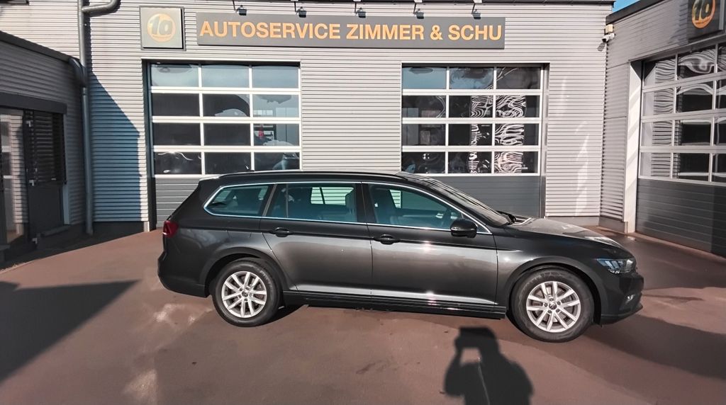VW Passat Variant 82.300 km 22.900 &euro; Lebach-Thalexweiler 66822